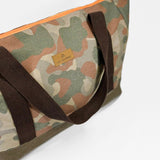 Bolsa de viagem média camuflada