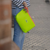 Bolso de mano Neopreno Amarillo Flúor