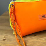 Charm llavero para bolso naranja fluor