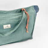Mittelgroße Tasche aus grünem Leinen
