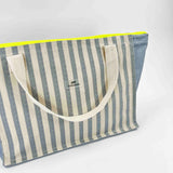 <tc>Pack</tc> Bleu marine moyen + <tc>Trousse de Toilette</tc>